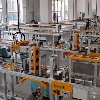 Hochgradig anpassbare und skalierbare Blindmaschine für CNC-Anwendungen
